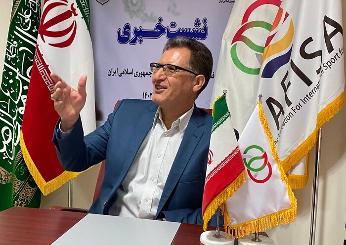 خلیلی: ارزان کردن ورزش مهم‌ترین سیاست ما است/ پیمایش ۸ هزار گام در روز، ضامن سلامتی جامعه