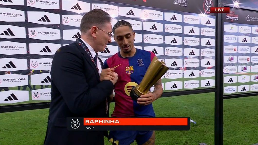 photo_2025-01-13_00-59-59 رافینیا - وینگر برزیلی بارسلونا